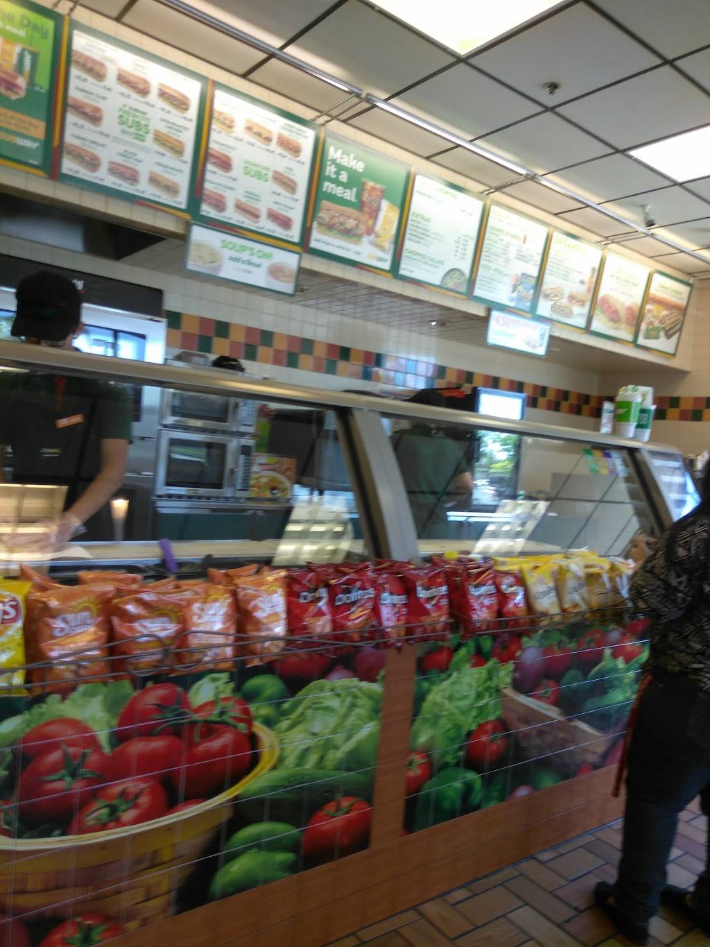 Subway | restaurant | 16951 E Foothill Blvd Suite A, Fontana, CA 92335, USA | 9093550300 OR +1 909-355-0300
