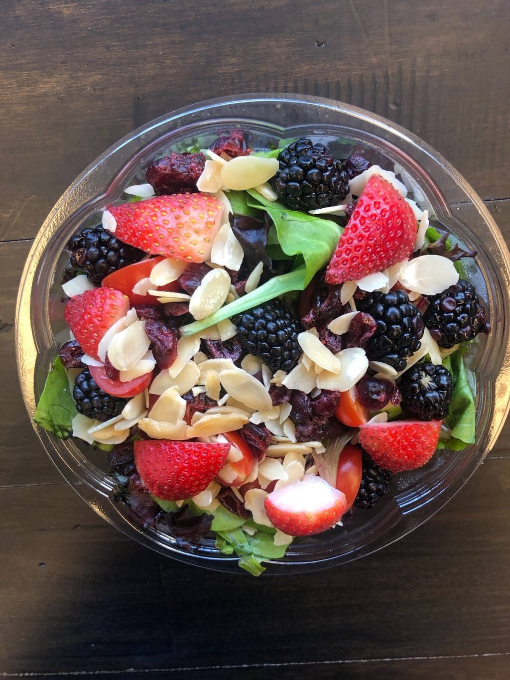 Richies Pizza-Eatery | restaurant | 465 Atlantic Ave, East Rockaway, NY 11518, USA | 5162263636 OR +1 516-226-3636