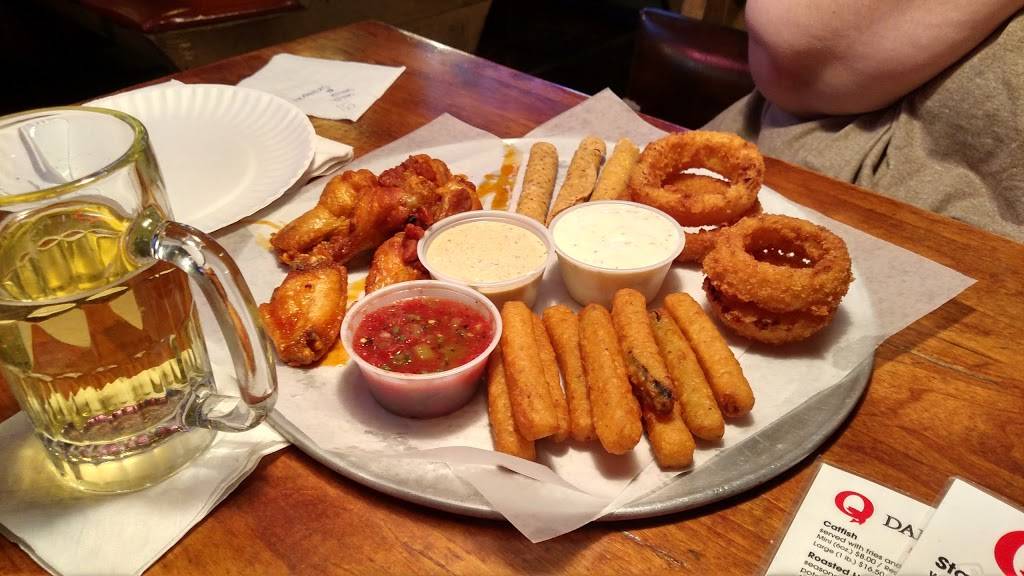 Q Bar & Grill | restaurant | 6750 W Olive Ave #102, Peoria, AZ 85345, USA | 6239799333 OR +1 623-979-9333