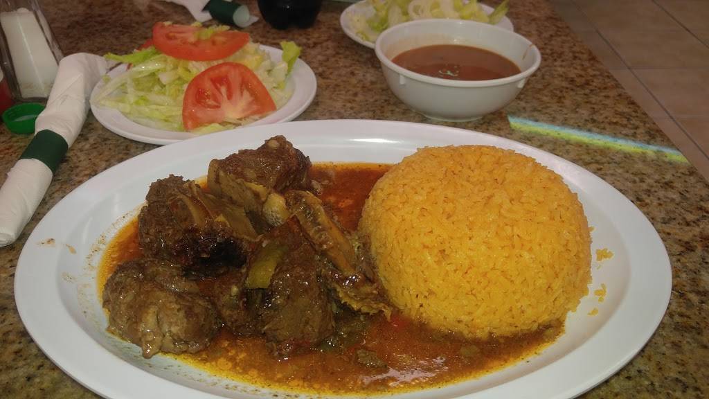 La Gran Parada Food Store | restaurant | 5266 Beach Blvd, Jacksonville, FL 32207, USA | 9043790463 OR +1 904-379-0463