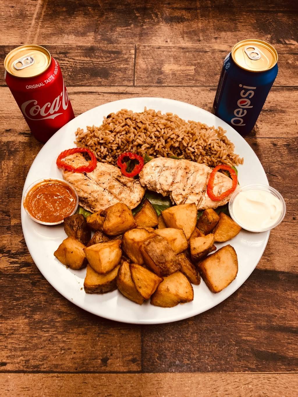 Union des Grillades | restaurant | 998 Rue de lUnion, Sainte-Catherine, QC J5C 1B3, Canada | 4508451855 OR +1 450-845-1855