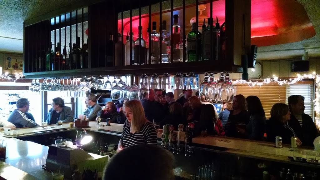 Mibbs & Vivs | restaurant | 7300 N Lannon Rd, Lannon, WI 53046, USA | 2622514122 OR +1 262-251-4122