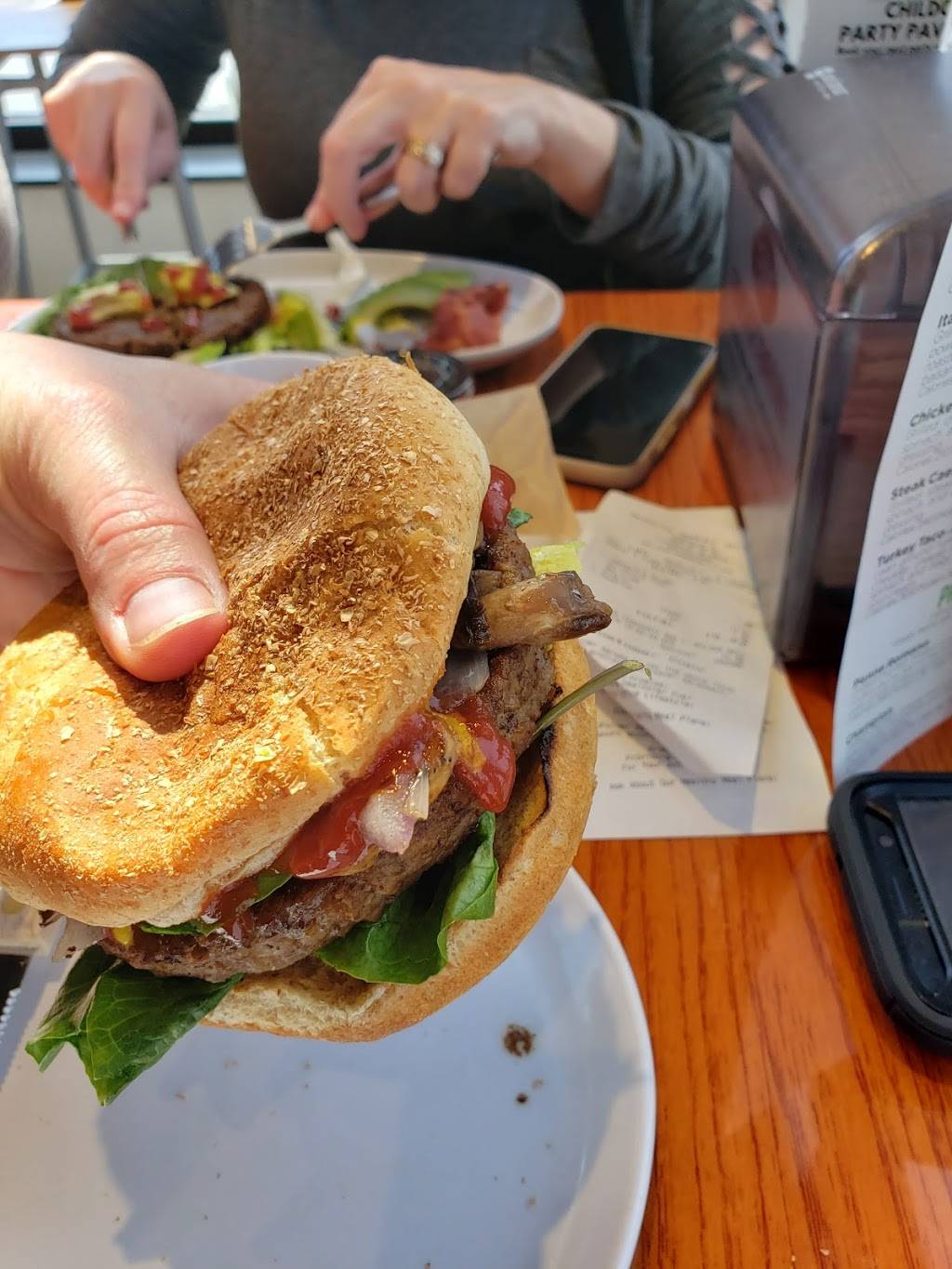 Muscle Maker Grill | restaurant | 3920 Wards Rd, Lynchburg, VA 24502, USA | 4346164964 OR +1 434-616-4964