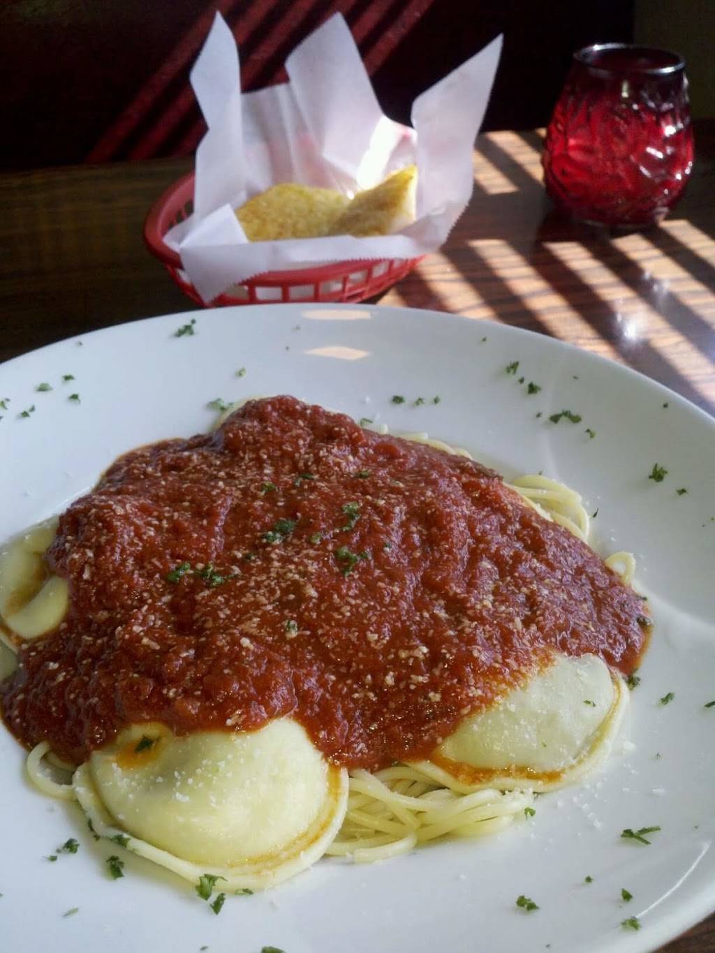 Avolios Italian Restaurant | restaurant | 15975 E San Bernardino Rd, Covina, CA 91722, USA | 6269602839 OR +1 626-960-2839