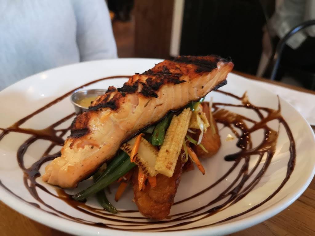 Meech & Munch | restaurant | 205 Chemin Old Chelsea, Chelsea, QC J9B 1J3, Canada | 8198271761 OR +1 819-827-1761