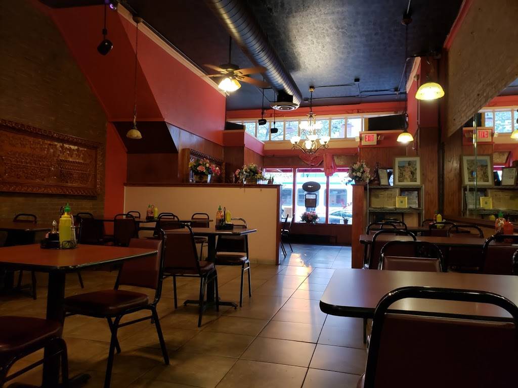 Phnom Penh Restaurant | restaurant | 1929 W 25th St, Cleveland, OH 44113, USA | 2163572951 OR +1 216-357-2951