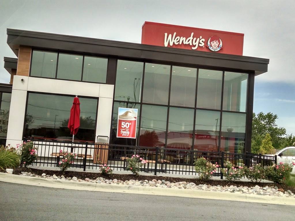 Wendys | restaurant | 13400 S Cicero Ave, Crestwood, IL 60445, USA | 7082390905 OR +1 708-239-0905
