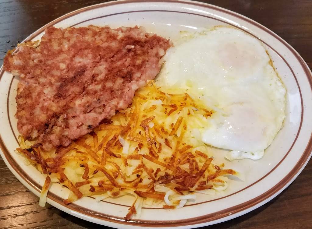 Dearborn Cafe | restaurant | 220 Indian Springs Dr, Sandwich, IL 60548, USA | 8157866185 OR +1 815-786-6185