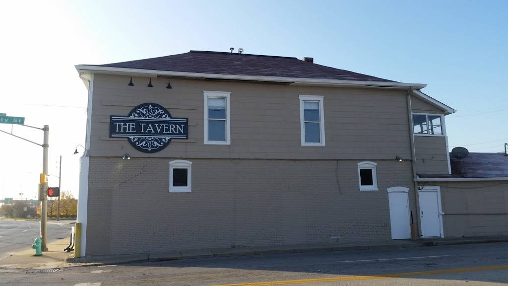 Stadium Tavern | restaurant | 802 S West St, Indianapolis, IN 46225, USA | 3173844355 OR +1 317-384-4355