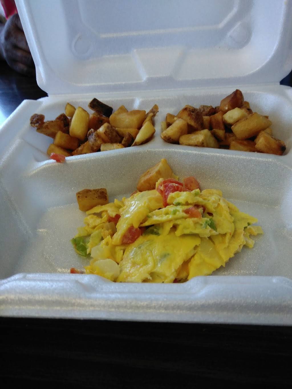 Landmark Restaurant | restaurant | 129 W Main St, Sanford, NC 27332, USA | 9197765313 OR +1 919-776-5313