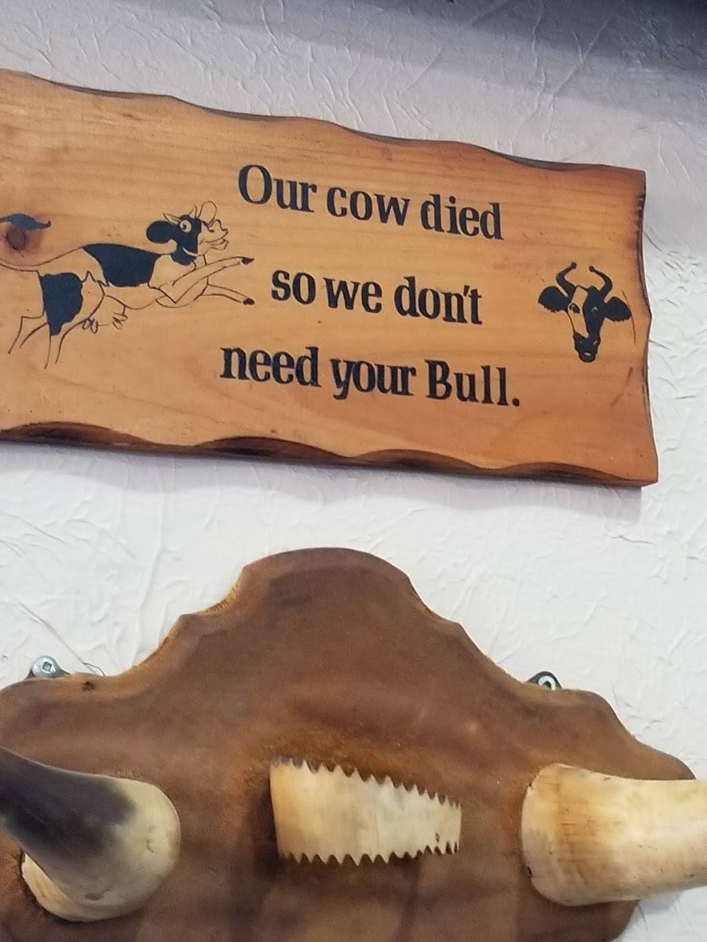 Trixies Saloon | restaurant | 520 Louisa St, Ayton, ON N0G 1C0, Canada | 5196657595 OR +1 519-665-7595