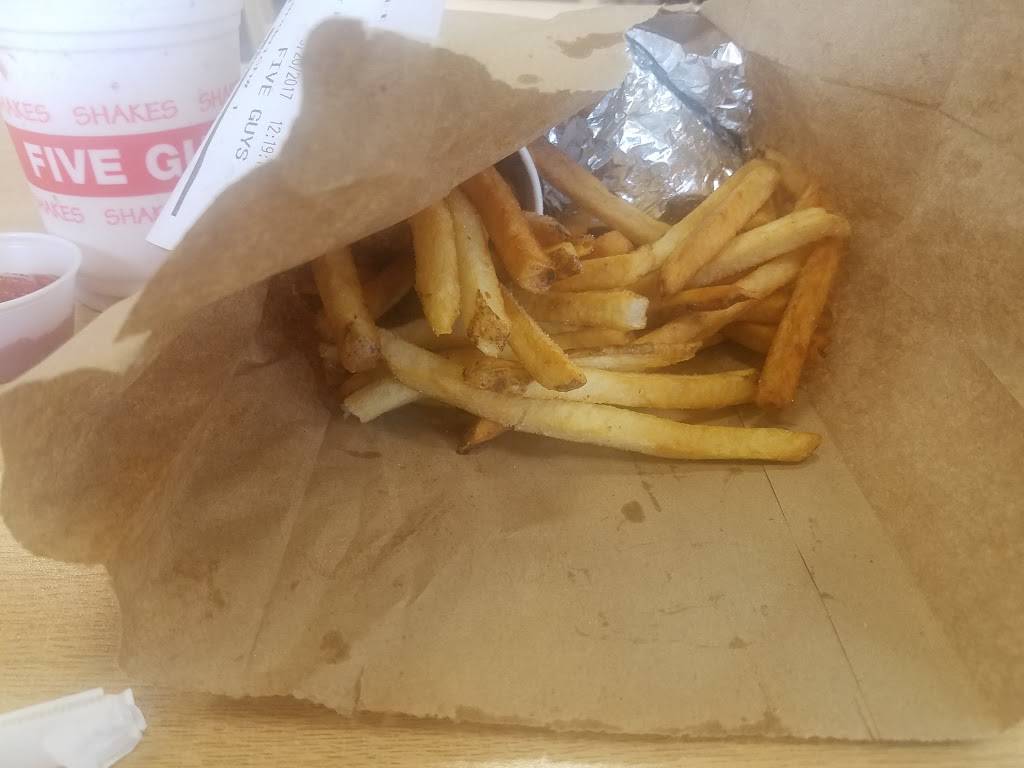 Five Guys | meal takeaway | 1610 NJ-23, Wayne, NJ 07470, USA | 9736330055 OR +1 973-633-0055