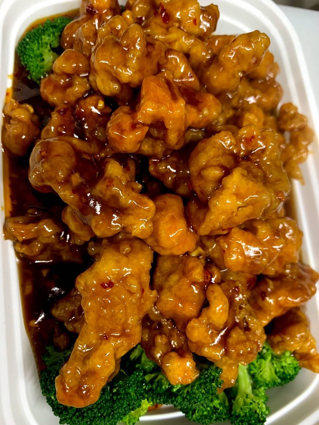 Lins Garden Chinese Restaurant | restaurant | 108 W Fulton St, Edgerton, WI 53534, USA | 6088840388 OR +1 608-884-0388