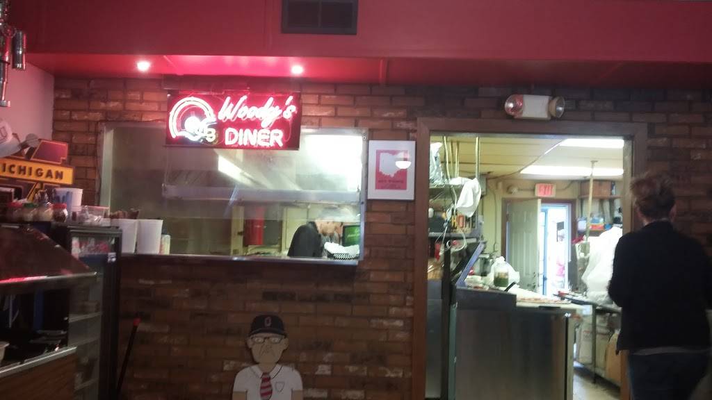 Woodys Diner | restaurant | 9 N Wood St, Wapakoneta, OH 45895, USA | 4197389111 OR +1 419-738-9111