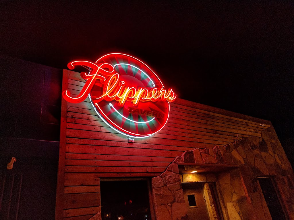 Flippers Tavern | restaurant | 1406 Avenue Q, Lubbock, TX 79401, USA | 8067015130 OR +1 806-701-5130