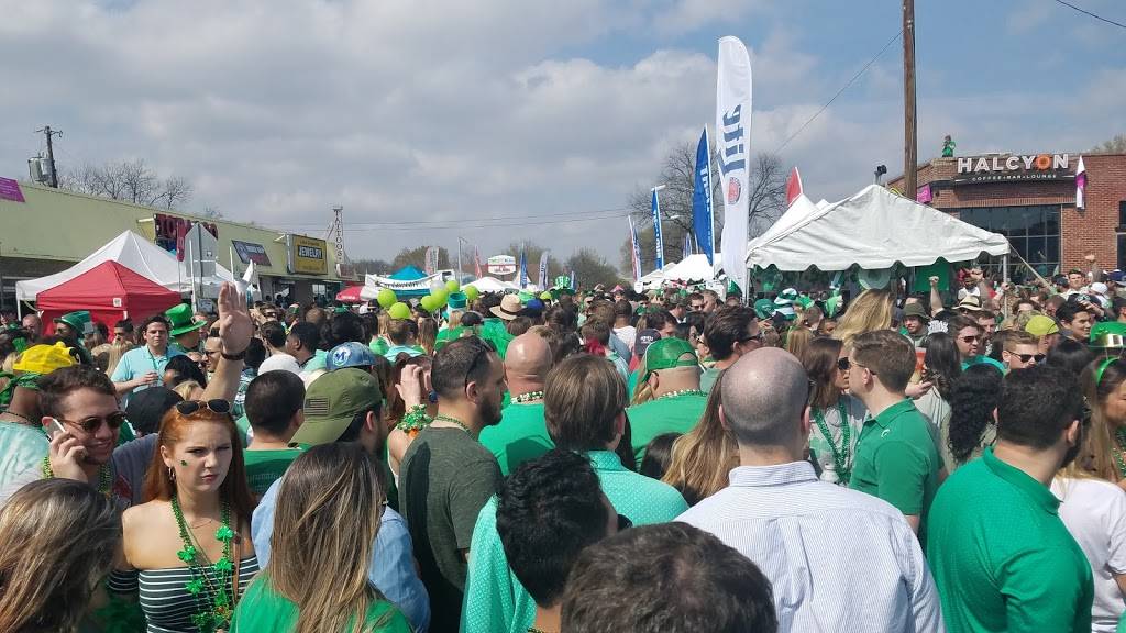 Papa Johns Pizza | restaurant | 2937 Greenville Ave Suite 170, Dallas, TX 75206, USA | 2148267272 OR +1 214-826-7272