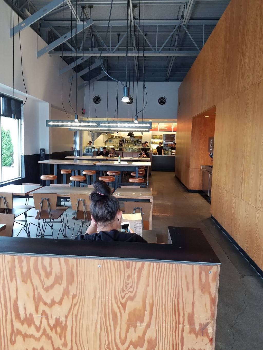 Chipotle Mexican Grill | restaurant | 629 Berlin - Cross Keys Rd Ste C, Sicklerville, NJ 08081, USA | 8566292087 OR +1 856-629-2087