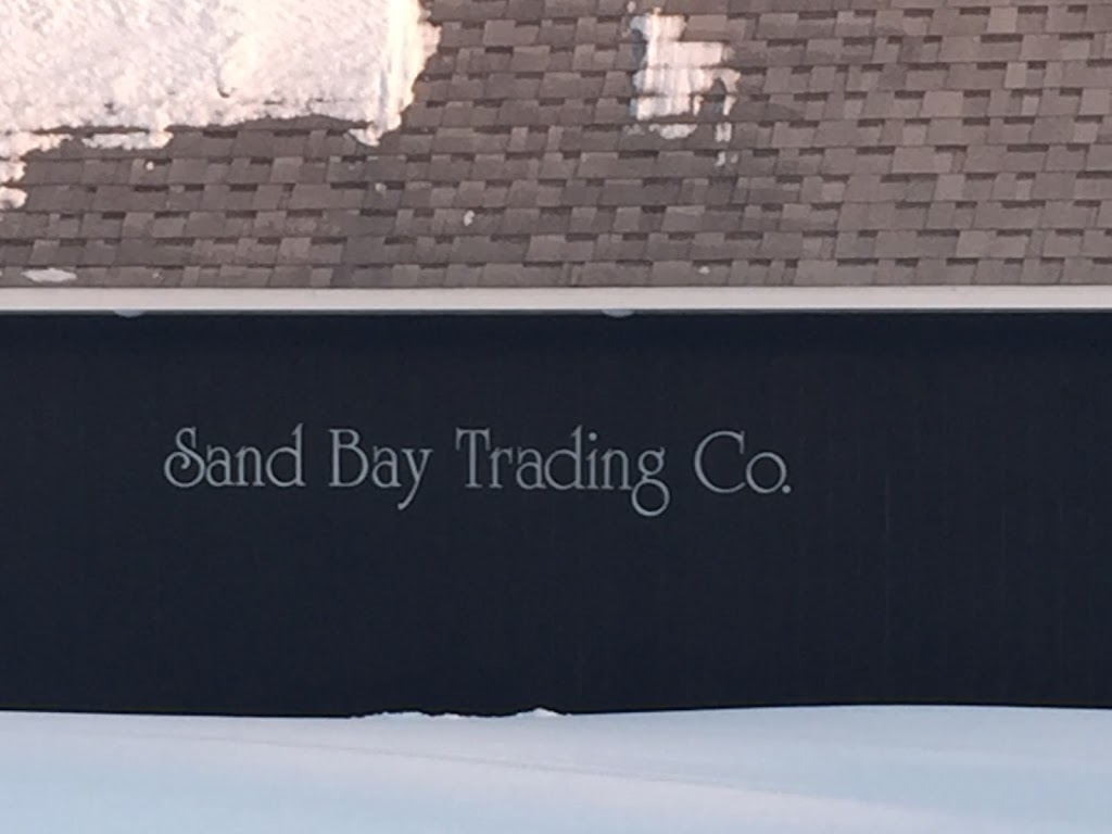 Sand Bay Trading Co. and Woody’s Grand Lake | restaurant | 14313 E Hwy #638, Presque Isle, MI 49777, USA | 9895950242 OR +1 989-595-0242