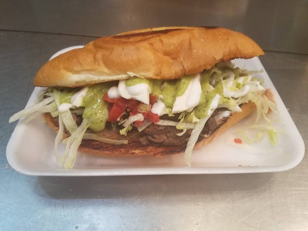 Finas Tacos & More | restaurant | 303 301 Blvd W #245, Bradenton, FL 34205, USA | 9412418873 OR +1 941-241-8873