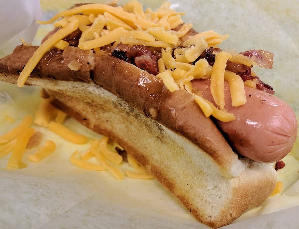 Sullys Dog Shack | restaurant | 184 W Main St, Dudley, MA 01571, USA | 5089436471 OR +1 508-943-6471