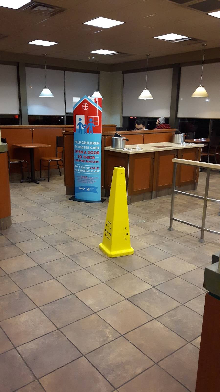 Wendys | restaurant | 2355 Trafalgar Rd Bldg A1, Oakville, ON L6H 6N9, Canada | 9052570071 OR +1 905-257-0071