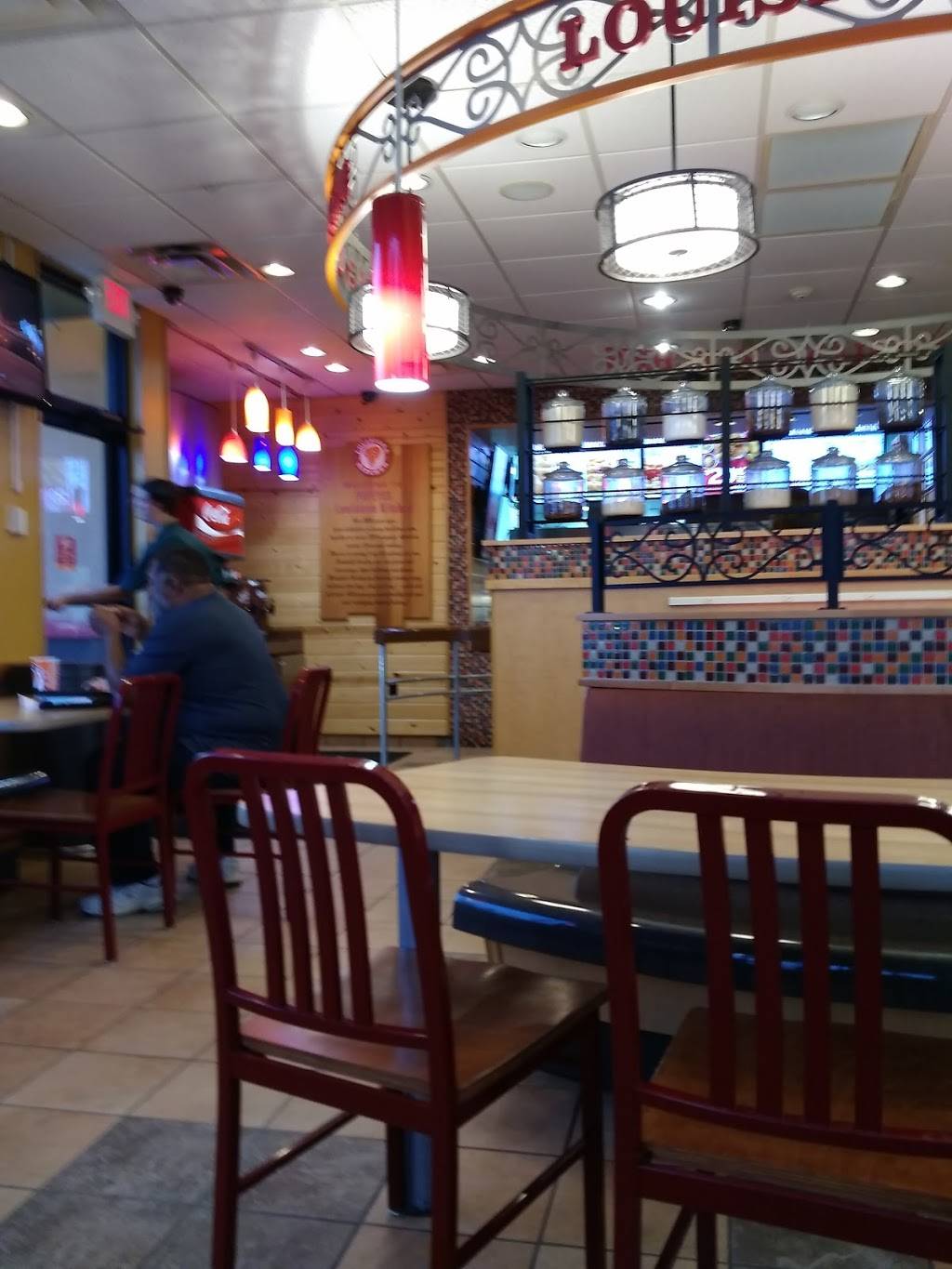 Popeyes Louisiana Kitchen | restaurant | 1323 Red Wolf Blvd, Jonesboro, AR 72401, USA | 8709341700 OR +1 870-934-1700