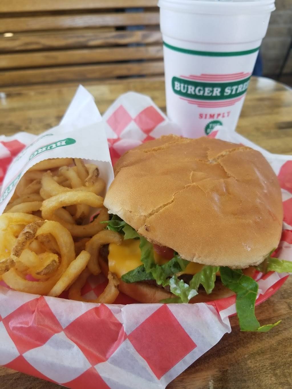 Burger Street | restaurant | 3401 N Belt Line Rd, Irving, TX 75062, USA | 9722586281 OR +1 972-258-6281