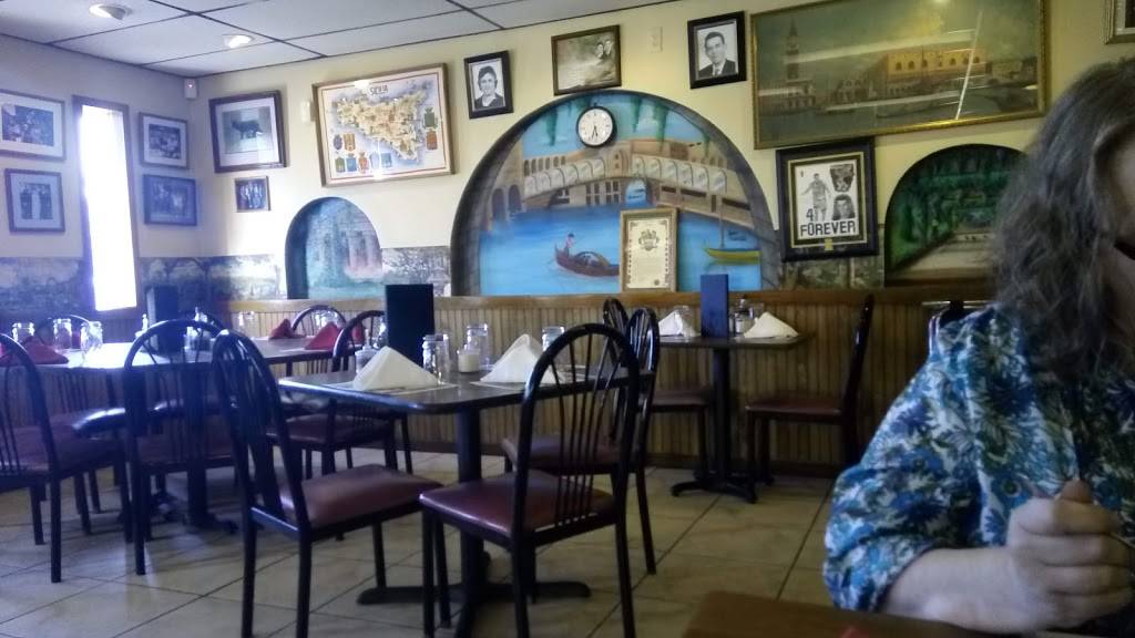 Tumea & Sons | restaurant | 1501 SE 1st St, Des Moines, IA 50315, USA | 5152827976 OR +1 515-282-7976