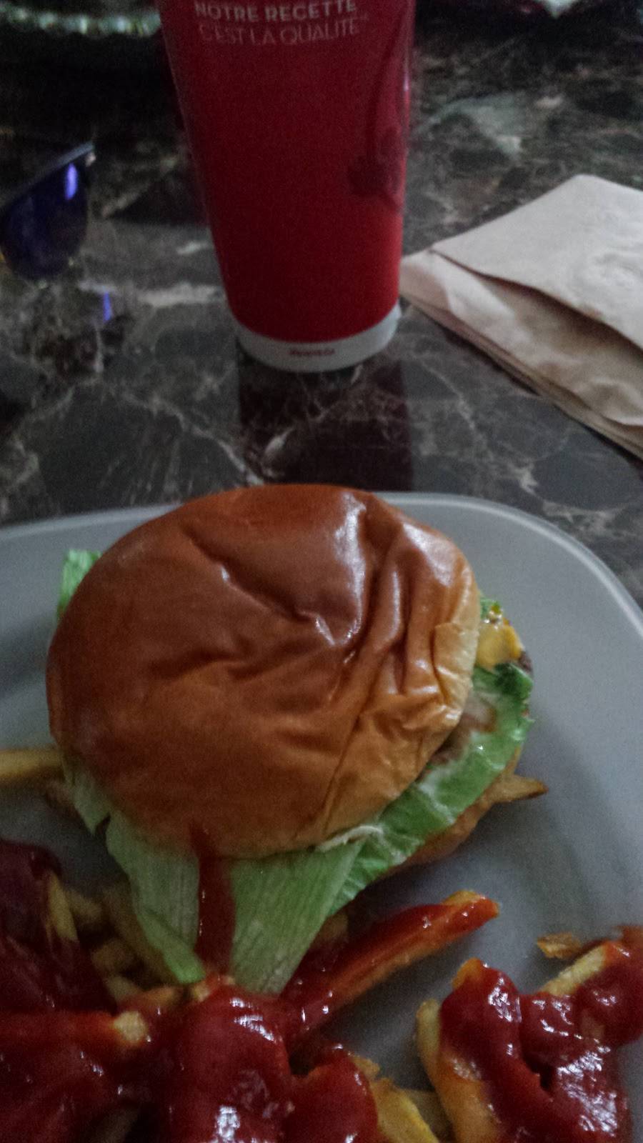 Wendys | restaurant | 450 Bryne Dr, Barrie, ON L4N 9R1, Canada | 7057354143 OR +1 705-735-4143