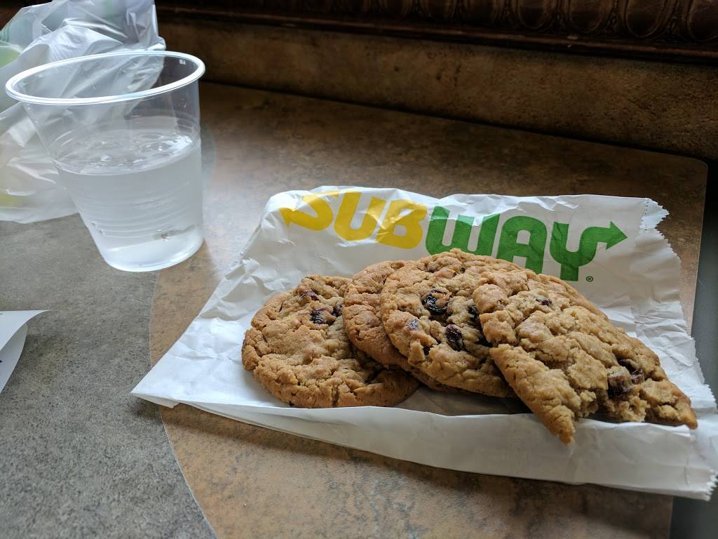 Subway | restaurant | 1500 S Babcock St, Melbourne, FL 32901, USA | 3217233626 OR +1 321-723-3626