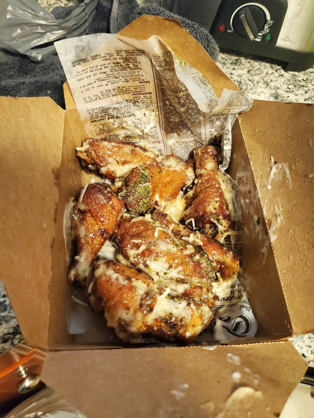 Dannys Pizza and Burger Bar | restaurant | 639 E Boughton Rd Suite 105, Bolingbrook, IL 60440, USA | 6307555522 OR +1 630-755-5522