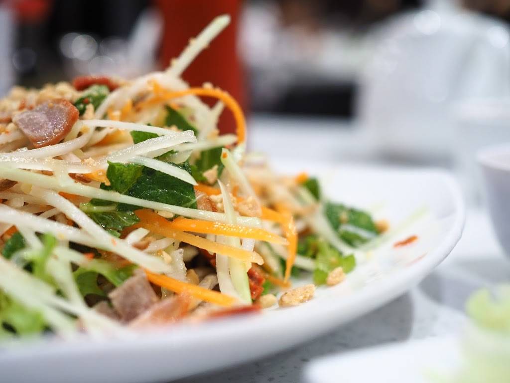 Golden Turtle | restaurant | 723 Central Pkwy W, Mississauga, ON L5B 4L1, Canada | 9052792454 OR +1 905-279-2454