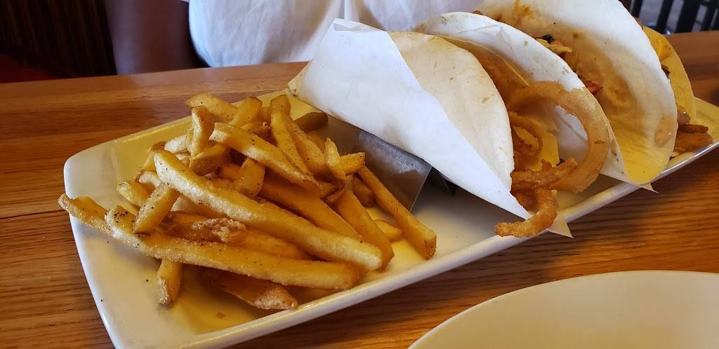 Applebees Grill + Bar | restaurant | 2141 Generals Hwy, Annapolis, MD 21401, USA | 4105730078 OR +1 410-573-0078