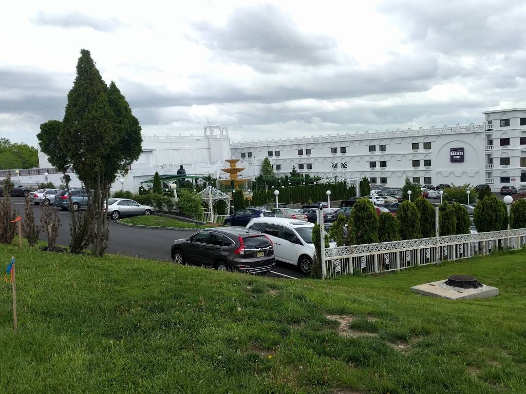 Royal Alberts Palace | restaurant | 1050 King Georges Post Rd, Fords, NJ 08863, USA | 7326611070 OR +1 732-661-1070