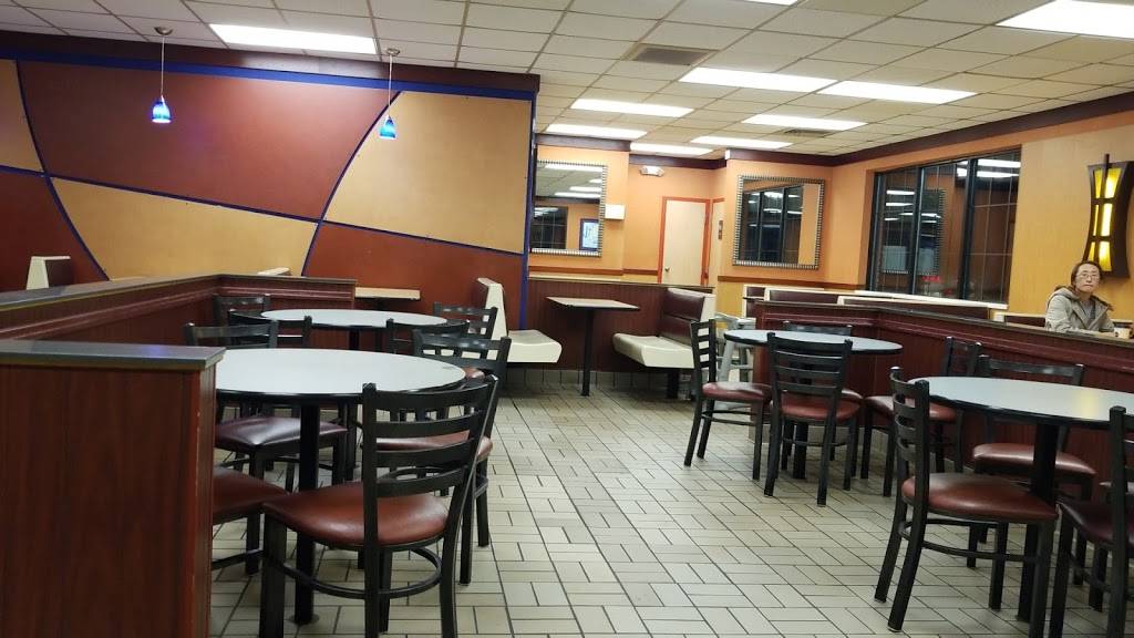 McDonalds | cafe | 10431 Page Ave, St. Louis, MO 63132, USA | 3144284425 OR +1 314-428-4425