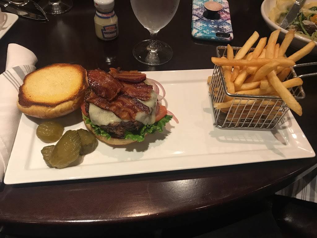 Benchmark Restaurant | restaurant | 6100 N River Rd, Rosemont, IL 60018, USA | 8476981389 OR +1 847-698-1389