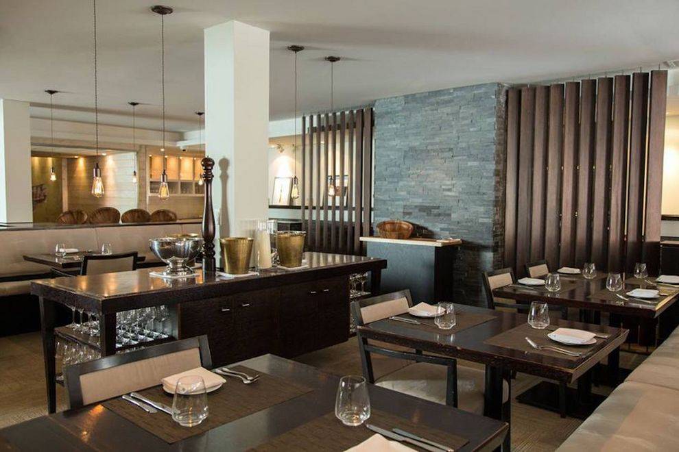 Jacobs & Co. | restaurant | 12 Brant St, Toronto, ON M5V 2M1, Canada | 4163660200 OR +1 416-366-0200