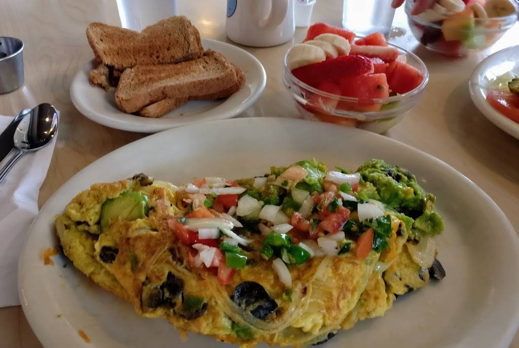 Dinos Family Restaurant | restaurant | 36930 Fremont Blvd, Fremont, CA 94536, USA | 5107926533 OR +1 510-792-6533