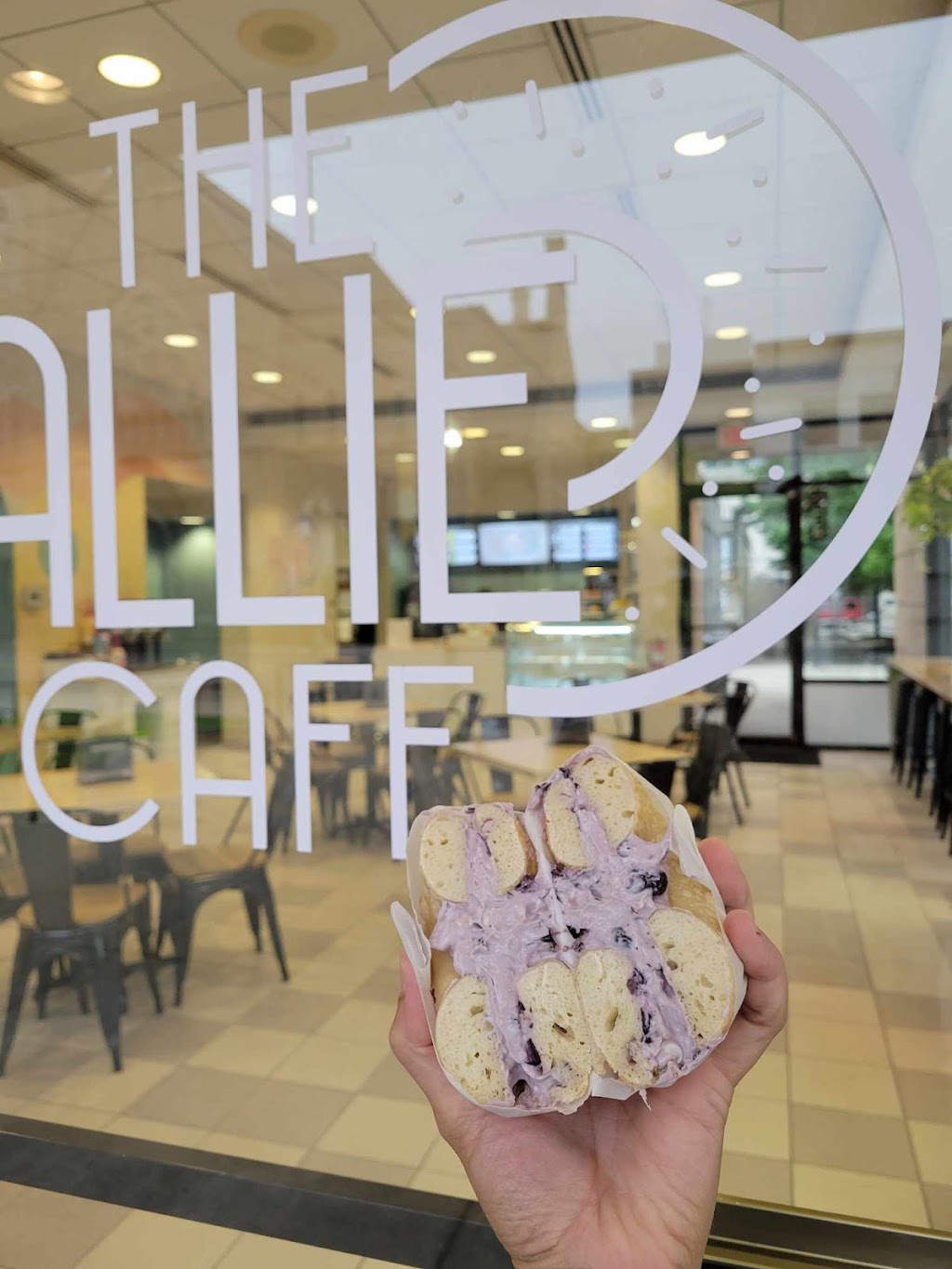 The Allie Café | restaurant | 215 Tuscarawas St W, Canton, OH 44702, USA | 3309153001 OR +1 330-915-3001