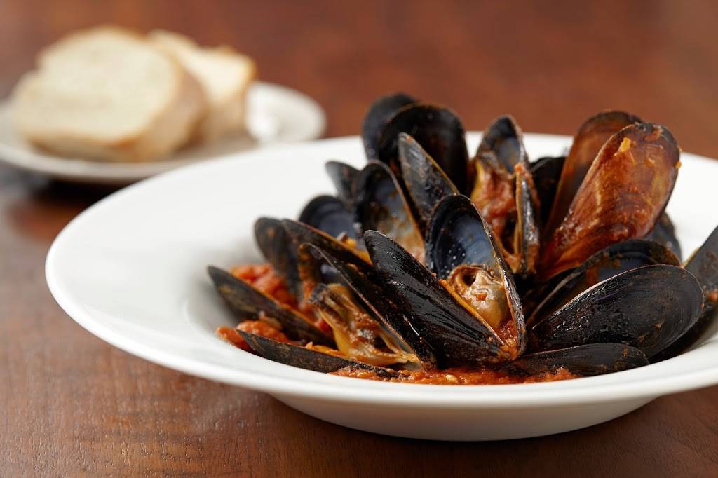 Francescas Amici | restaurant | 174 N York St, Elmhurst, IL 60126, USA | 6302797970 OR +1 630-279-7970