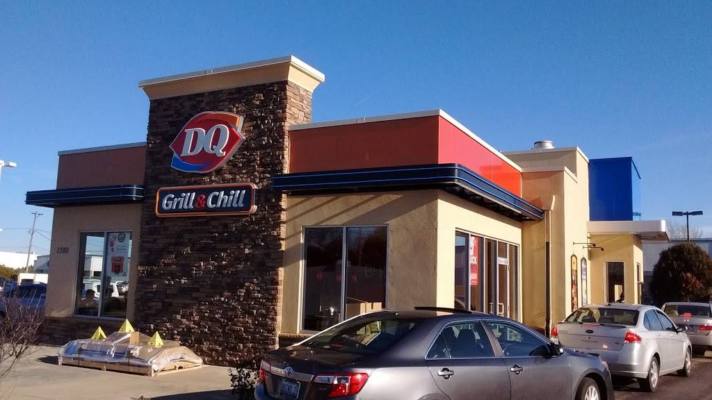 Dairy Queen Grill & Chill | restaurant | 1780 Sycamore Rd, DeKalb, IL 60115, USA | 8157588876 OR +1 815-758-8876