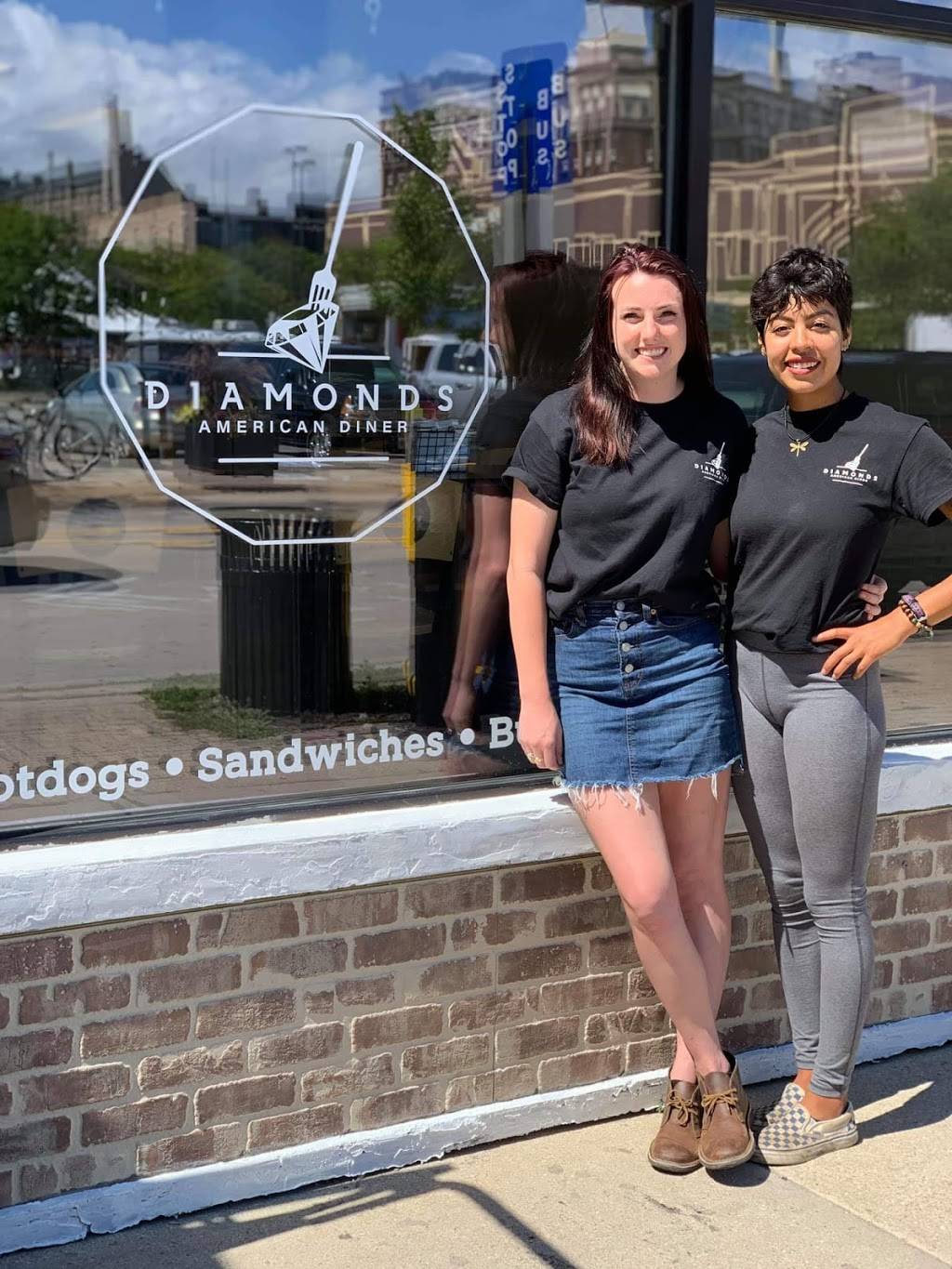 Diamonds - American Diner | restaurant | 201 N Washington St, Green Bay, WI 54301, USA | 9204550893 OR +1 920-455-0893