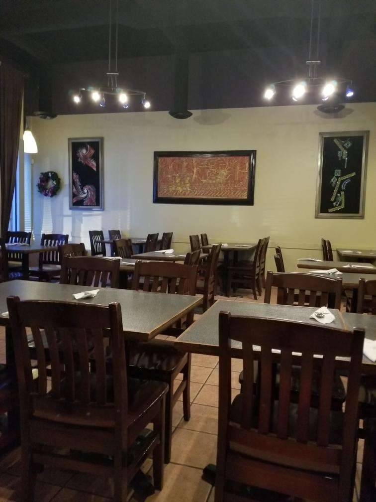 Oh Basil | restaurant | 1910 St Laurent Blvd, Ottawa, ON K1G 1A4, Canada | 6135213301 OR +1 613-521-3301