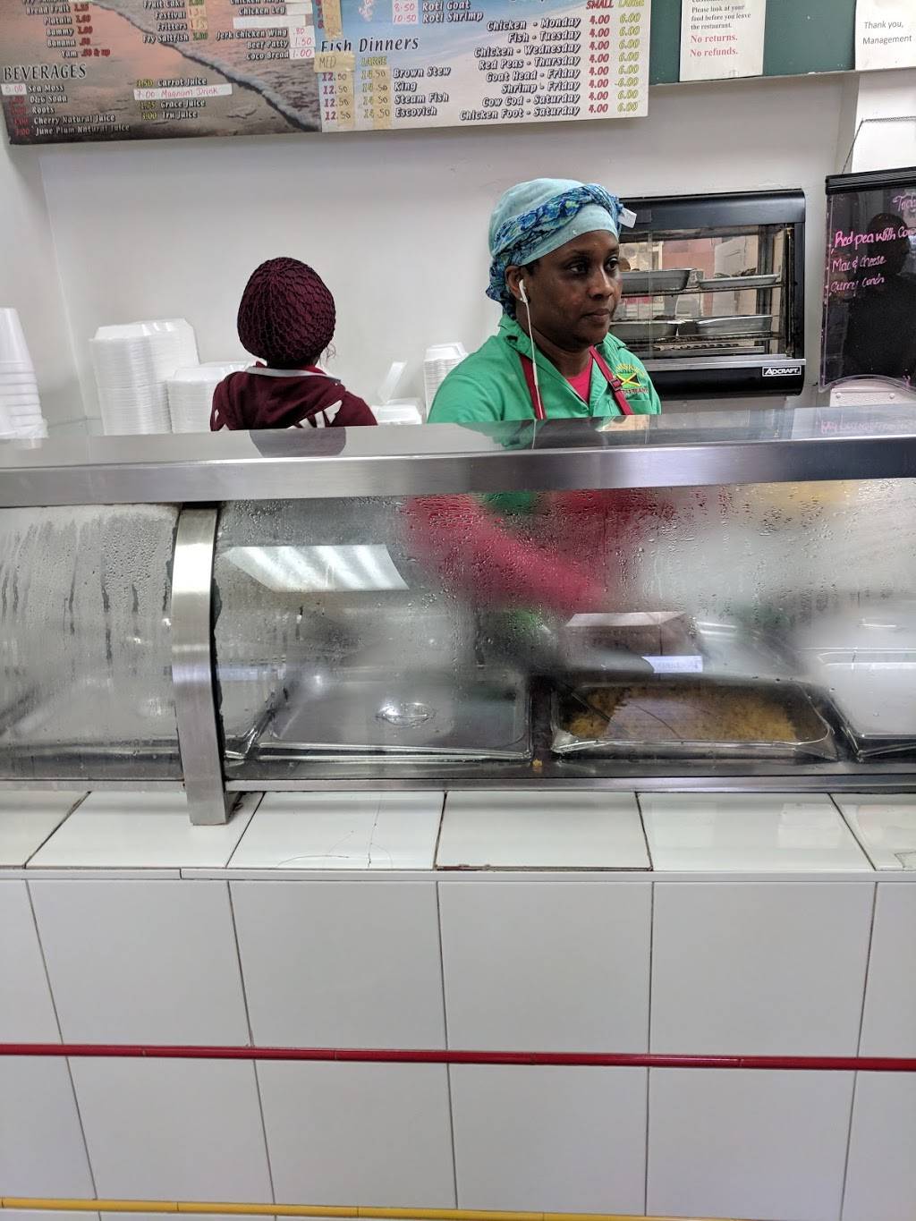 Jahm Skes | restaurant | 1291 Albany Ave, Hartford, CT 06112, USA | 8602467778 OR +1 860-246-7778