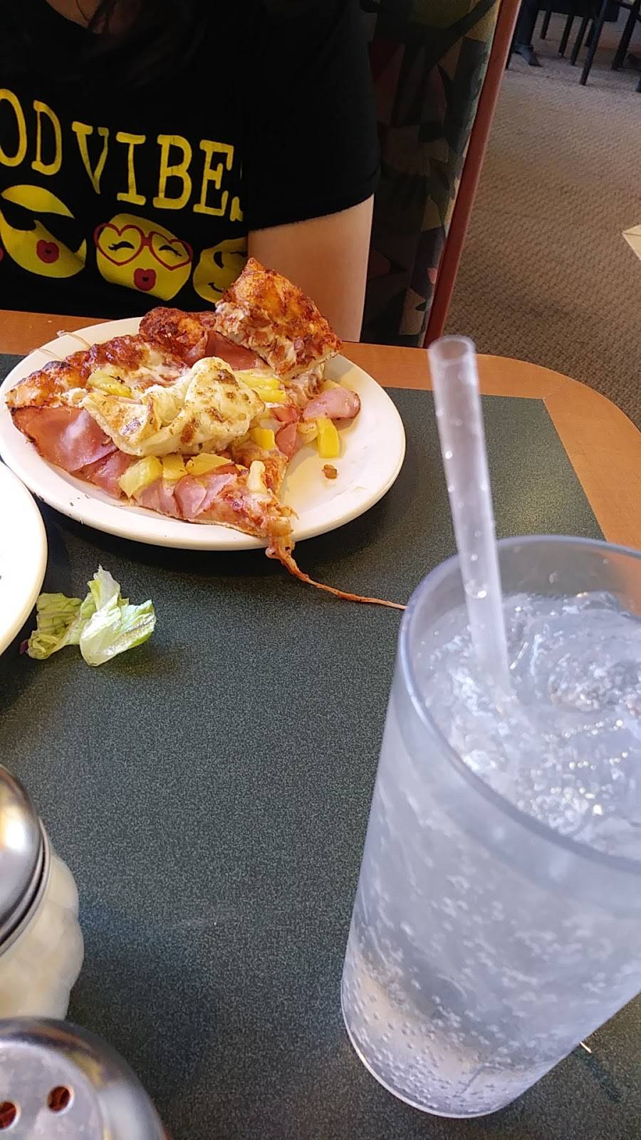 Round Table Pizza | meal delivery | 2135 H Dela Rosa Sr St, Soledad, CA 93960, USA | 8316788700 OR +1 831-678-8700