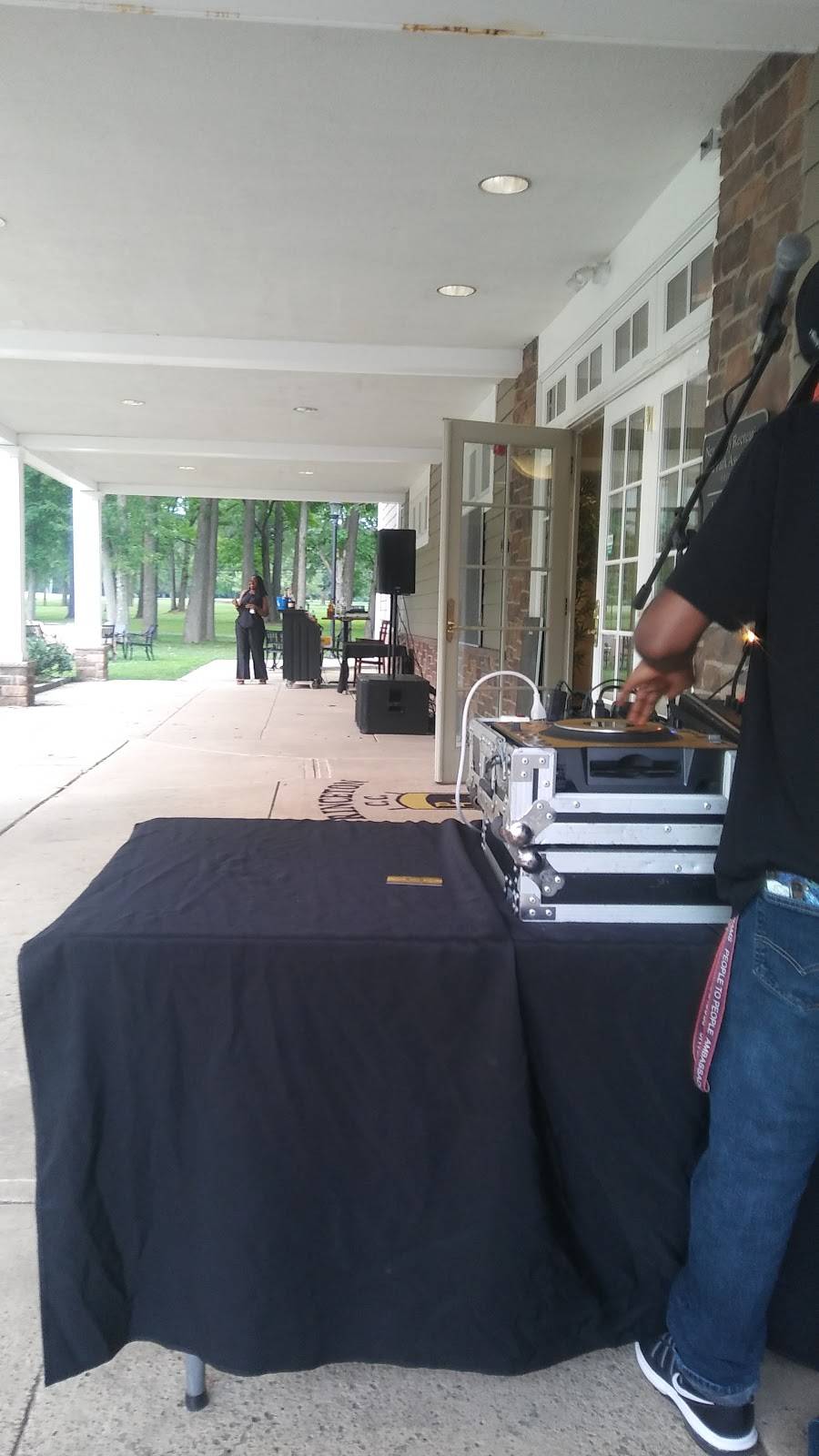 Better Taste Jamaican Restaurant | restaurant | 500 Seabreeze Blvd, Daytona Beach, FL 32118, USA | 3864925461 OR +1 386-492-5461