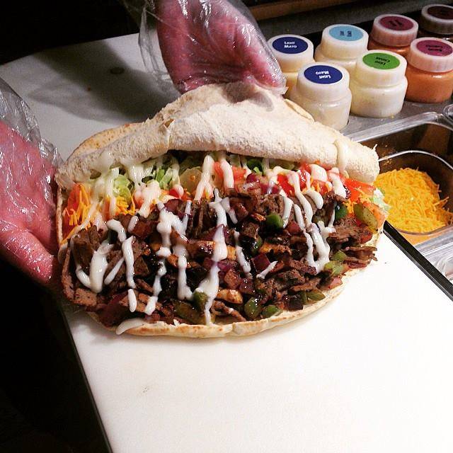 Pita Pit | restaurant | 13309 Pearl Rd, Strongsville, OH 44136, USA | 4402688677 OR +1 440-268-8677