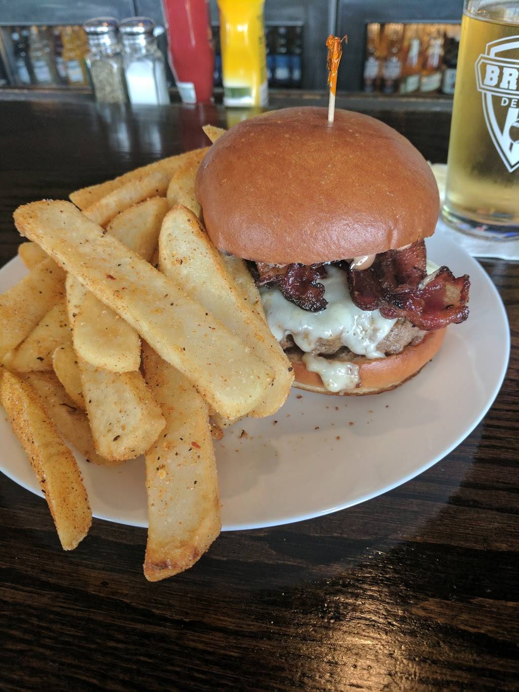 Briggs Detroit | restaurant | 519 E Jefferson Ave, Detroit, MI 48226, USA | 3136564820 OR +1 313-656-4820