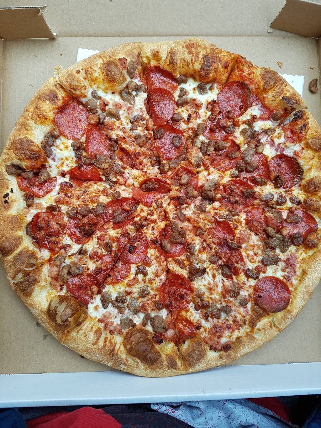 Marios Pizza & Wings | restaurant | 171 Mohawk Rd E, Hamilton, ON L9A 2H4, Canada | 9053837777 OR +1 905-383-7777