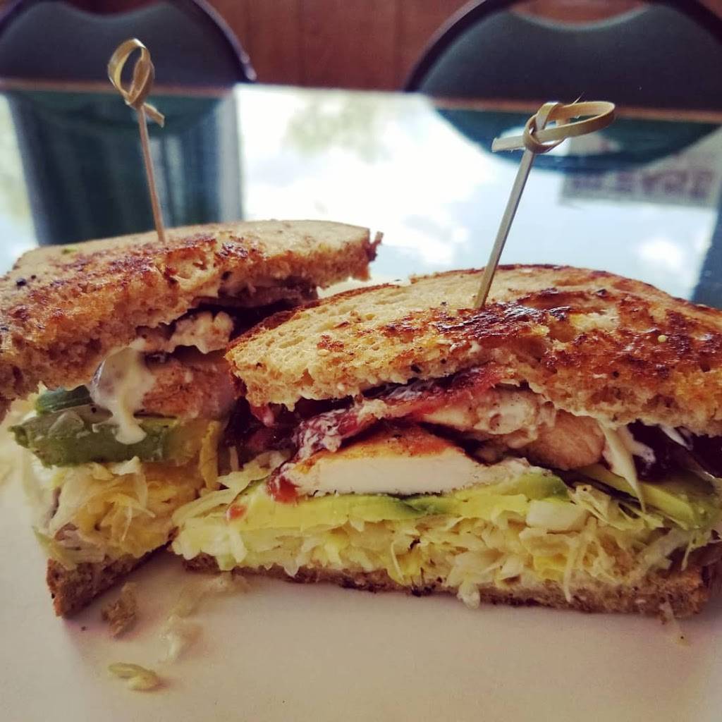 VEGA Cafe & Smokehaus | restaurant | 8 W Norris Rd Suite A, Norris, TN 37828, USA | 8654984115 OR +1 865-498-4115